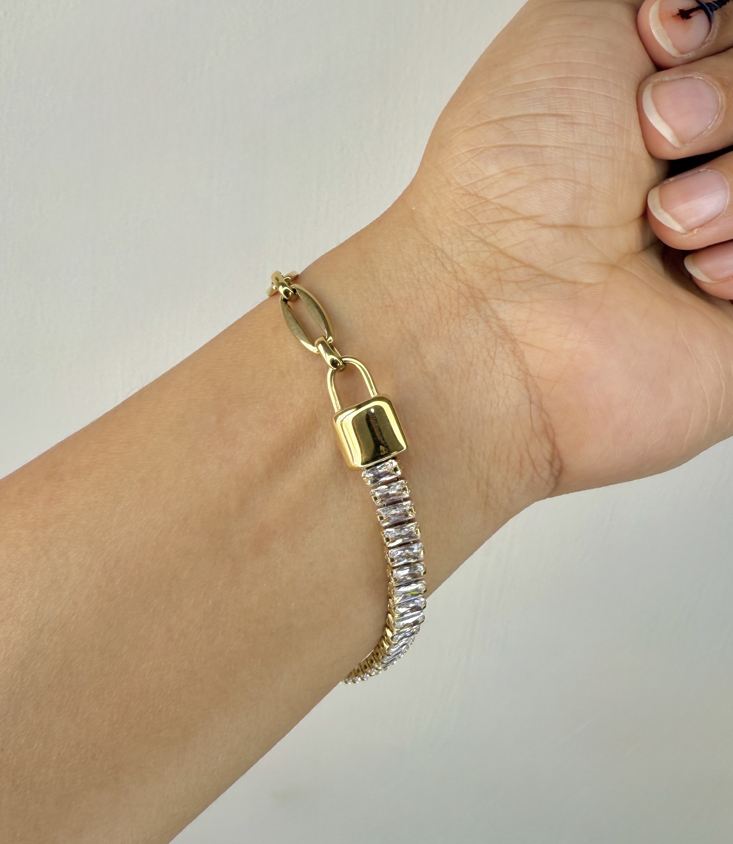 EverAura gold plated chain bracelet collection