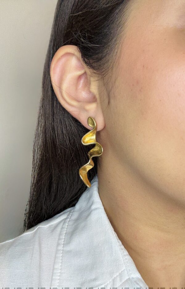 Serpentine Ribbon Earrings