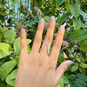 Diamond V Ring