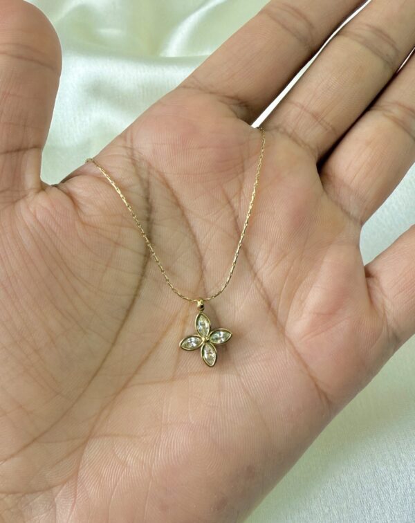 Four-Petal Necklace