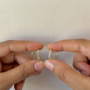 Twist Aura Hoops