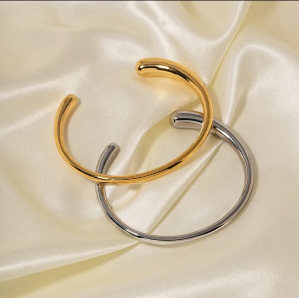 Auric Arc Bracelet