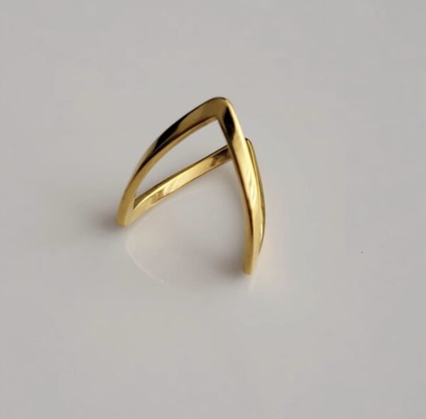 Golden V Ring