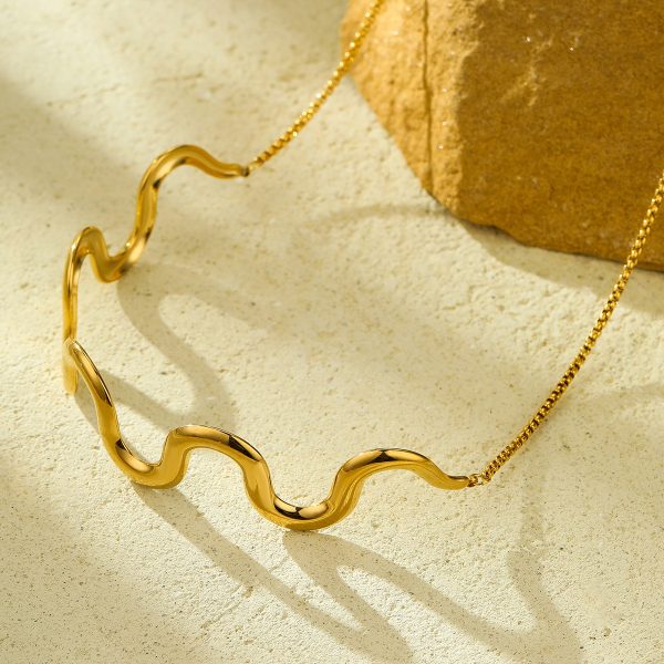 Wave Link Necklace