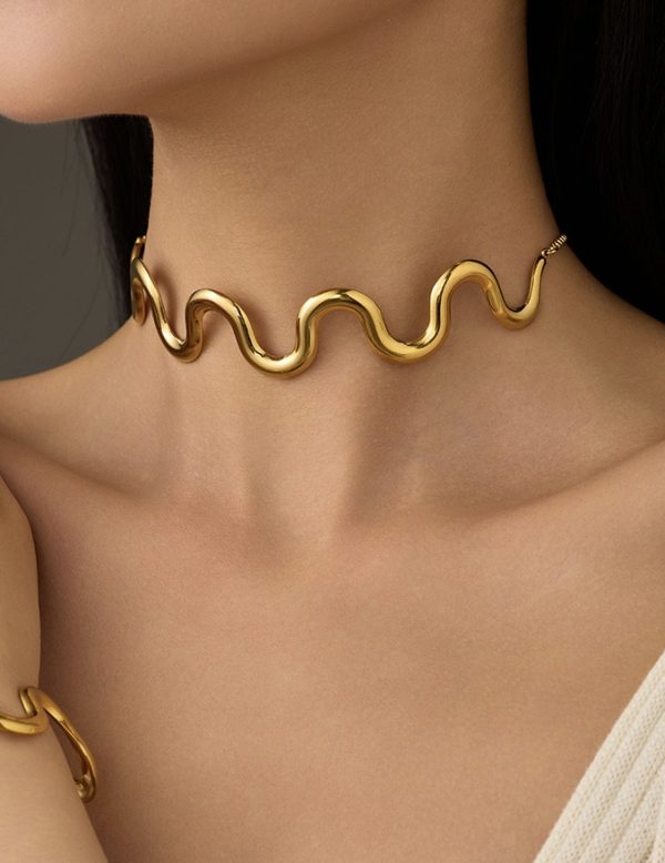 Wave Link Necklace