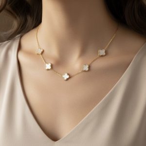 Ivory Clover Necklace