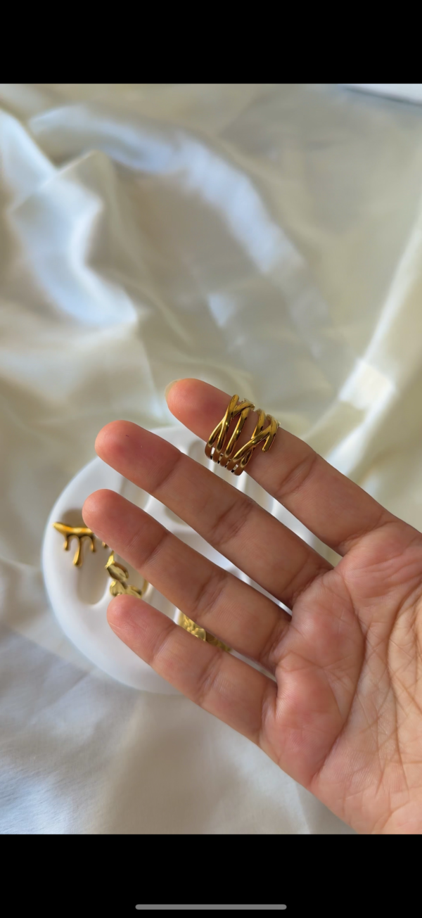 Luxe Wave Ring