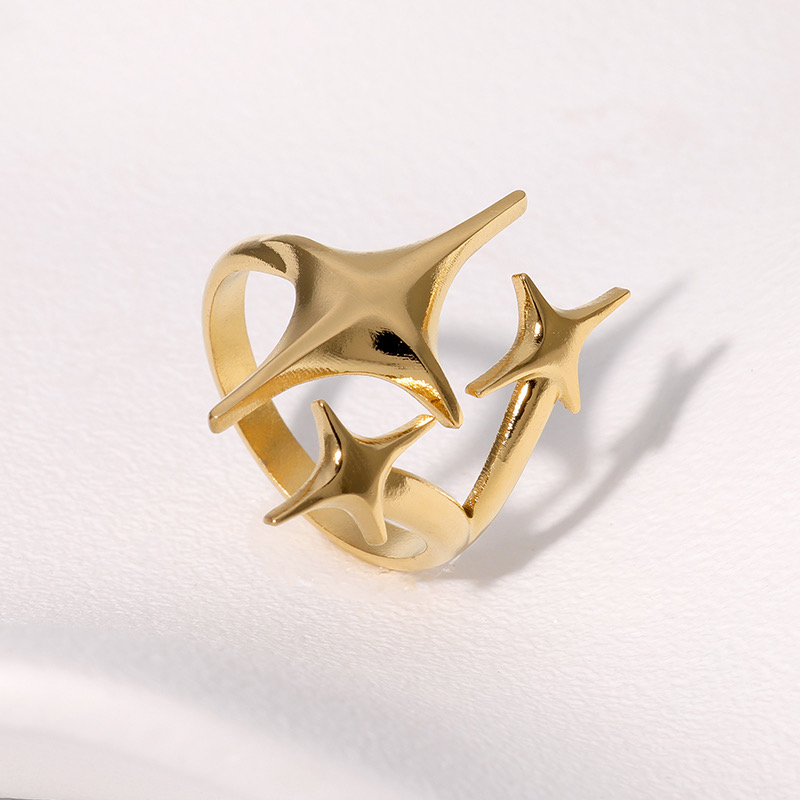 Star Trio Ring