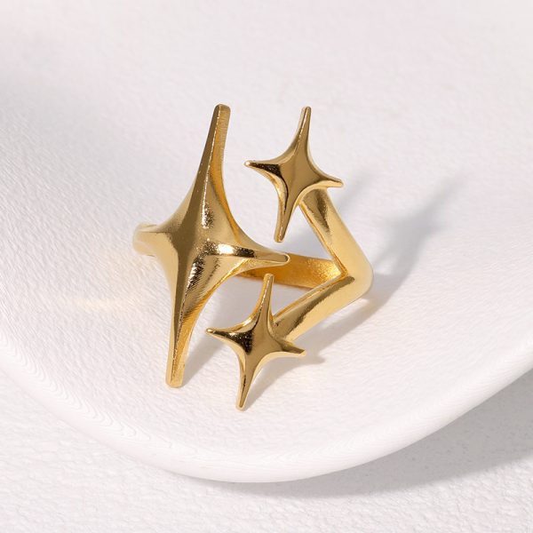 Star Trio Ring