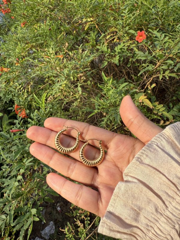 Golden Arc Hoops