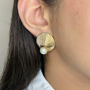 Pearl Shell Studs